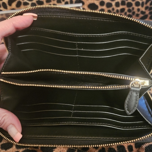 BURBERRY🆕️Black Long Zip Around Wallet/ Pebbled & Smooth Leather W COA - Picture 4 of 9